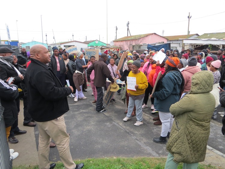 over-200-khayelitsha-families-refuse-to-relocate-for-private-hospital